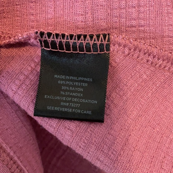 Simply vera vera Wang V-Cut shirt - Picture 6 of 9